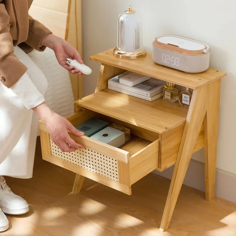 Bedside table, bedroom simple modern small cabinet, simple small bedside storage cabinet, household new storage bedside cabinet
Bedside table, bedroom simple modern small cabinet, simple small bedside storage cabinet, household new storage bedside cabinet
