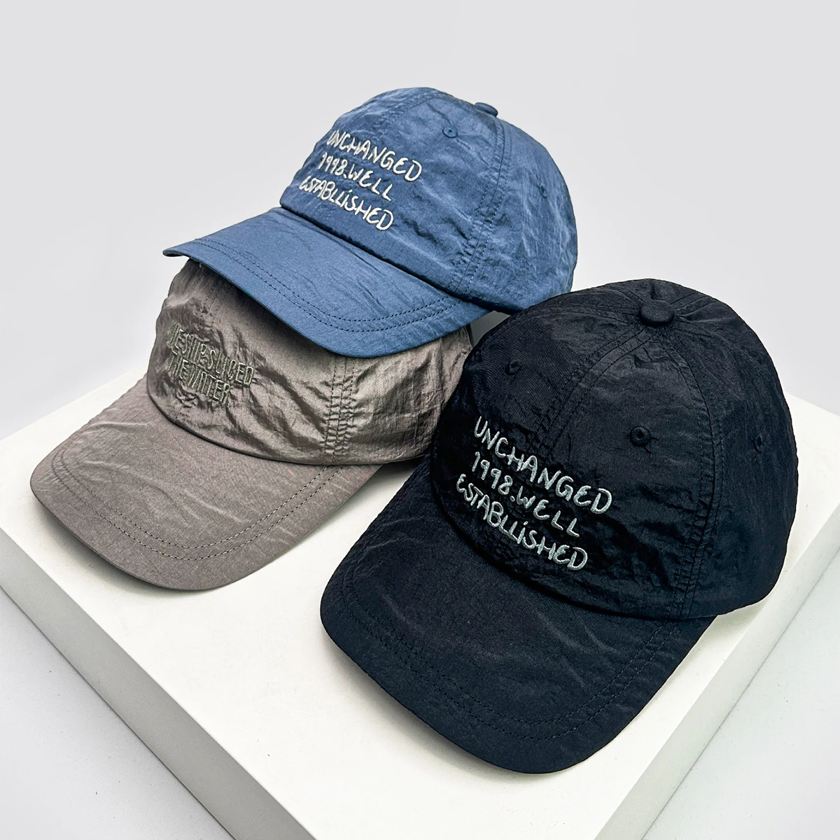 New Unisex Korean Quick Drying Embroidered Letters Baseball Hats Breathable Outdoor Sunshade Peaked Caps Versatile Fashion ins
New Unisex Korean Quick Drying Embroidered Letters Baseball Hats Breathable Outdoor Sunshade Peaked Caps Versatile Fashion ins