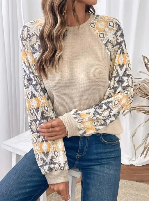 Women's Top Spring and Autumn Retro Style Geometric Color Block Print Splicing Solid Color Round Neck Waffle Knitted Top
Women's Top Spring and Autumn Retro Style Geometric Color Block Print Splicing Solid Color Round Neck Waffle Knitted Top