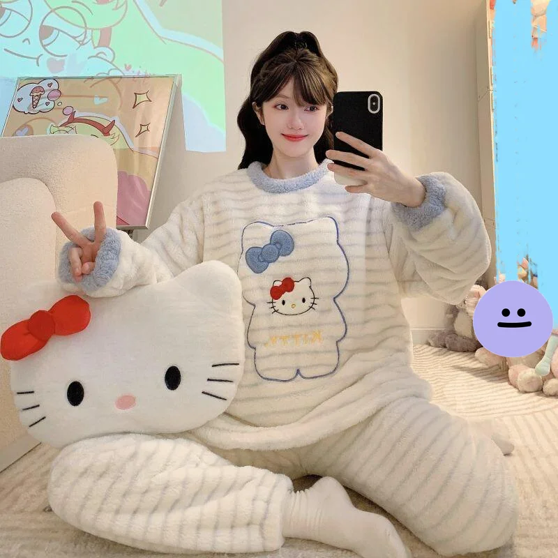 Sanrio Hello kitty Flannel Pajamas Set New Winter Long Sleeve Fleece Lined Thickened Warm Cozy Loose Women's Home Loungewear
Sanrio Hello kitty Flannel Pajamas Set New Winter Long Sleeve Fleece Lined Thickened Warm Cozy Loose Women's Home Loungewear