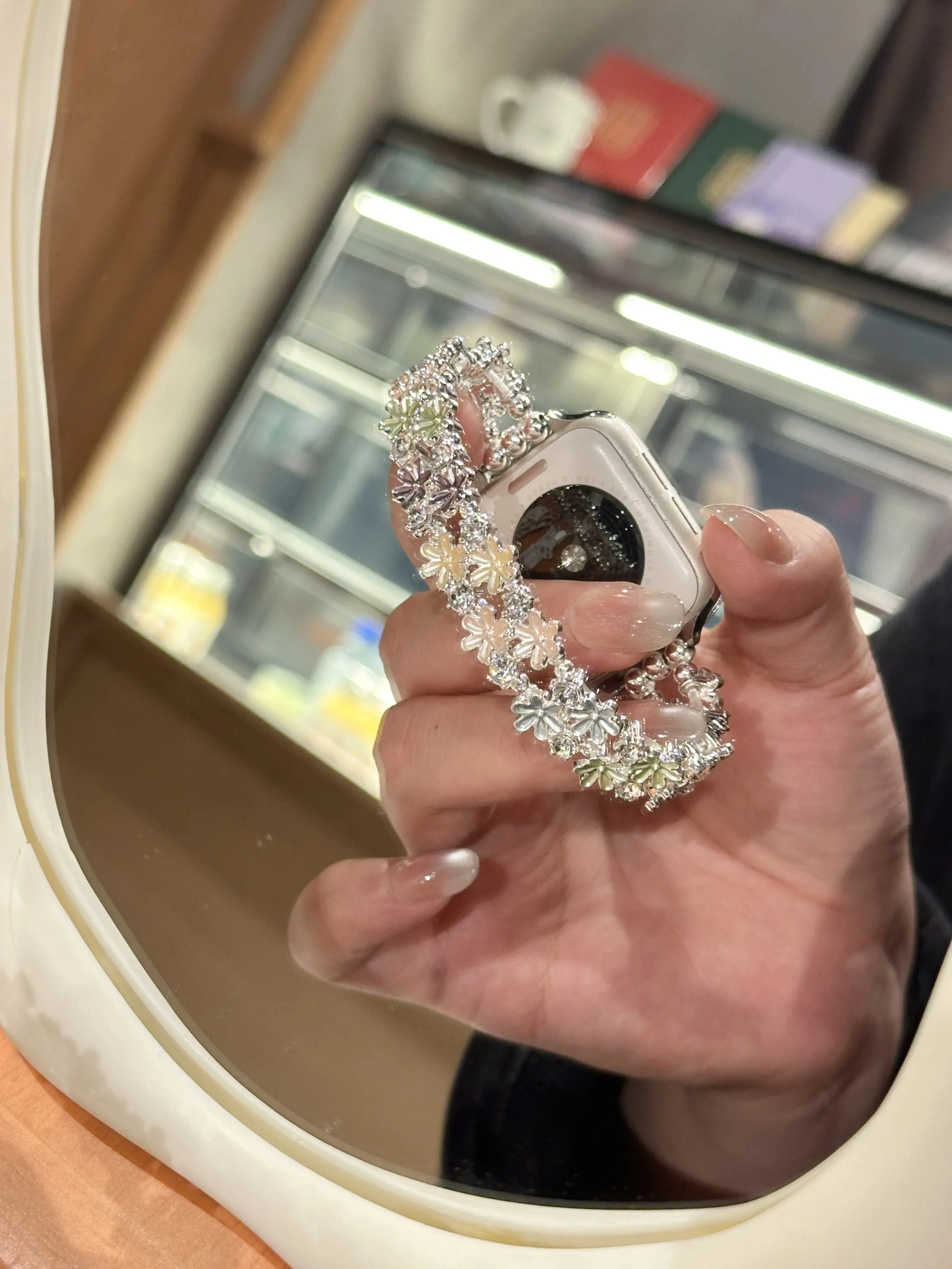 Oil painting flower elastic rope compatible with iWatch strap 38mm 40mm 41mm 42mm 44mm 45mm 49mm fashionable strap
Oil painting flower elastic rope compatible with iWatch strap 38mm 40mm 41mm 42mm 44mm 45mm 49mm fashionable strap