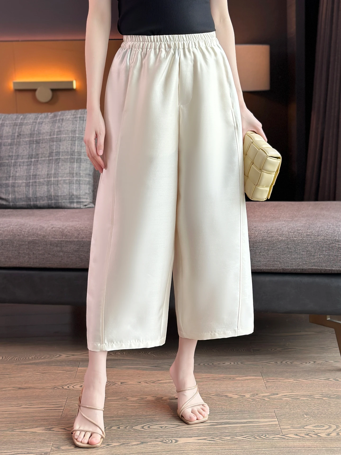 Zuozhujia High Waist Wide Leg Pants Silk Wool Elastic Nine Points Conceal Meat Slimming Casual Trousers for Women
Zuozhujia High Waist Wide Leg Pants Silk Wool Elastic Nine Points Conceal Meat Slimming Casual Trousers for Women