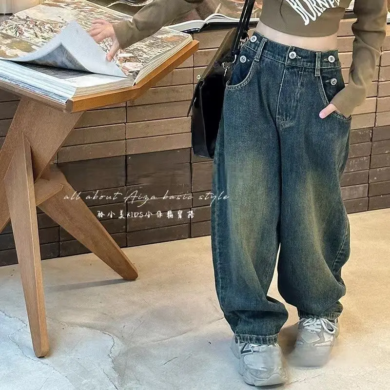 2024 Spring Children Retro Jeans Girl Loose Solid Color Jeans Girl Casual Versatile Wide Leg Pants High Quality Soft Denim A81
2024 Spring Children Retro Jeans Girl Loose Solid Color Jeans Girl Casual Versatile Wide Leg Pants High Quality Soft Denim A81