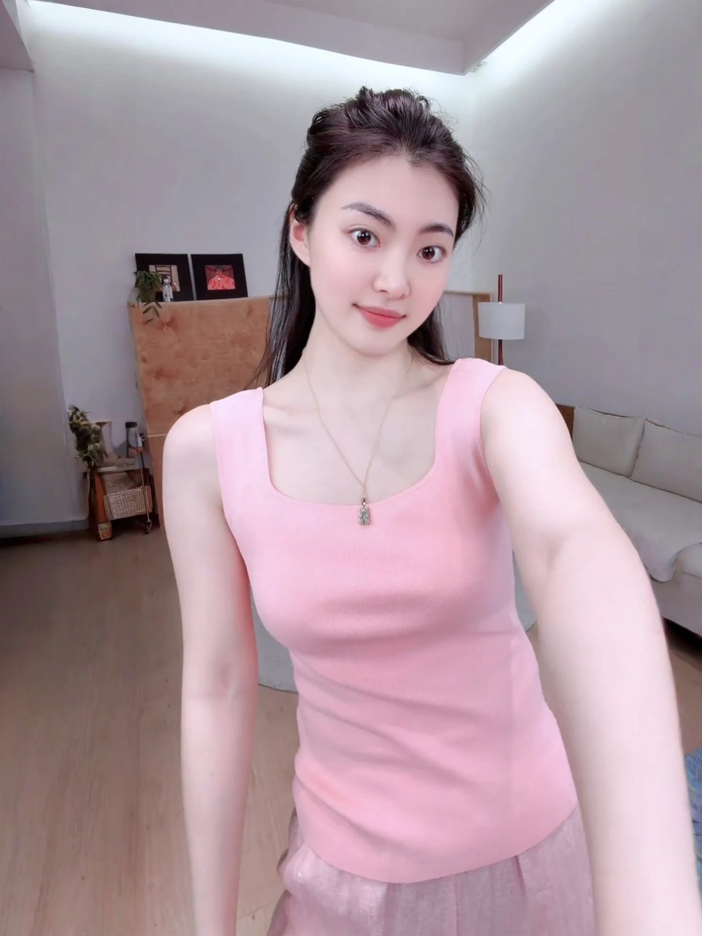 Новинка! Женский укороченный топ Aw Wang Nuan Spring с квадратным вырезом, без бретелек, без чашечек, эластичный, облегающий, из 6-ниточной ткани.
Новинка! Женский укороченный топ Aw Wang Nuan Spring с квадратным вырезом, без бретелек, без чашечек, эластичный, облегающий, из 6-ниточной ткани.