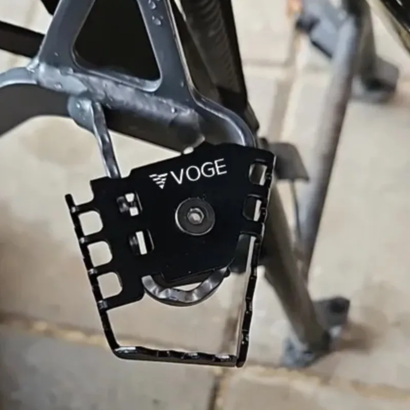 Для VOGE Valico DSX900 900DSX DSX 900 DS 900X 2024 2025 задний рычаг ножного тормоза, удлинитель колодки, увеличенные аксессуары для мотоциклов
Для VOGE Valico DSX900 900DSX DSX 900 DS 900X 2024 2025 задний рычаг ножного тормоза, удлинитель колодки, увеличенные аксессуары для мотоциклов