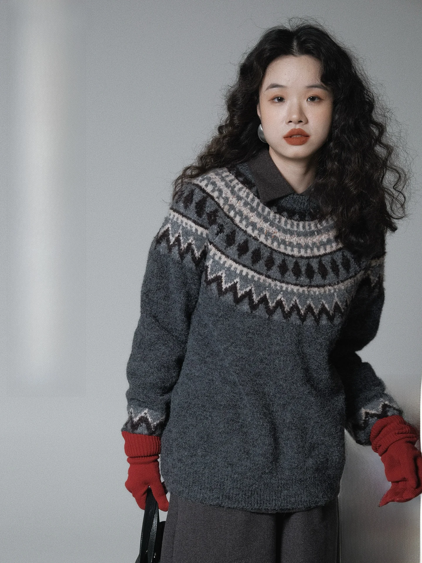 Теплый вязаный свитер с длинным рукавом и круглым вырезом, женский повседневный свободный пуловер из смесовой ткани (полиэстер, спандекс, шерсть, нейлон)
Теплый вязаный свитер с длинным рукавом и круглым вырезом, женский повседневный свободный пуловер из смесовой ткани (полиэстер, спандекс, шерсть, нейлон)