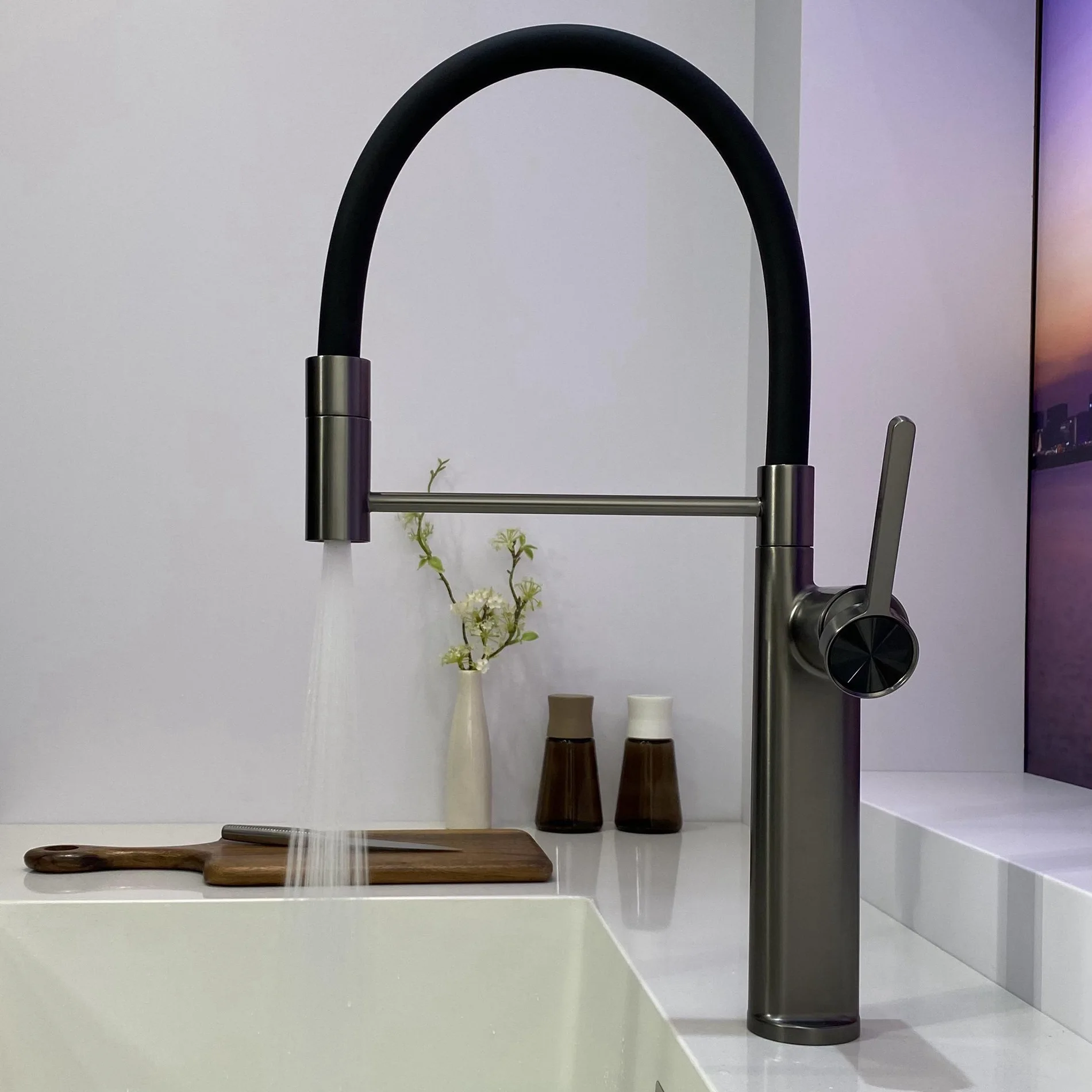 Brass Dual Modes Faucet 360 Degree Swivel Hot And Cold Mixer Sink Tap with Pull out down Water Taps Green Chrome Finish
Brass Dual Modes Faucet 360 Degree Swivel Hot And Cold Mixer Sink Tap with Pull out down Water Taps Green Chrome Finish