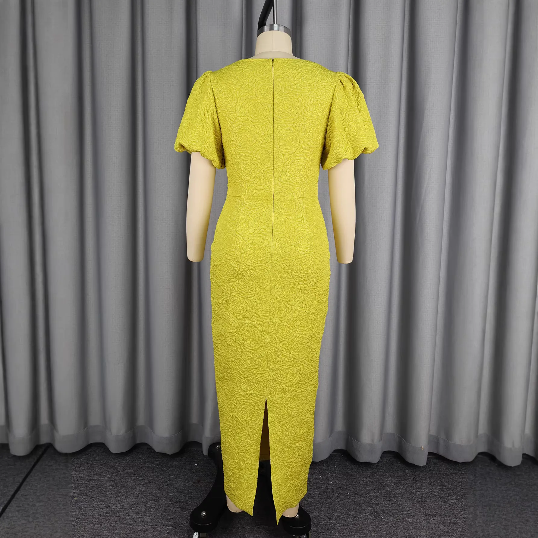 Elegant Puff Sleeve Women's Jacquard Dress With Bowknot, Ruched Waist, Bodycon Party Gown
Elegant Puff Sleeve Women's Jacquard Dress With Bowknot, Ruched Waist, Bodycon Party Gown