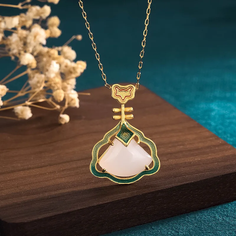 New Fan-Shaped White Jade Pipa Pendant Necklace China Style Classical Jewelry Accessories Clavicle Chain Necklace Women 22*30MM
New Fan-Shaped White Jade Pipa Pendant Necklace China Style Classical Jewelry Accessories Clavicle Chain Necklace Women 22*30MM