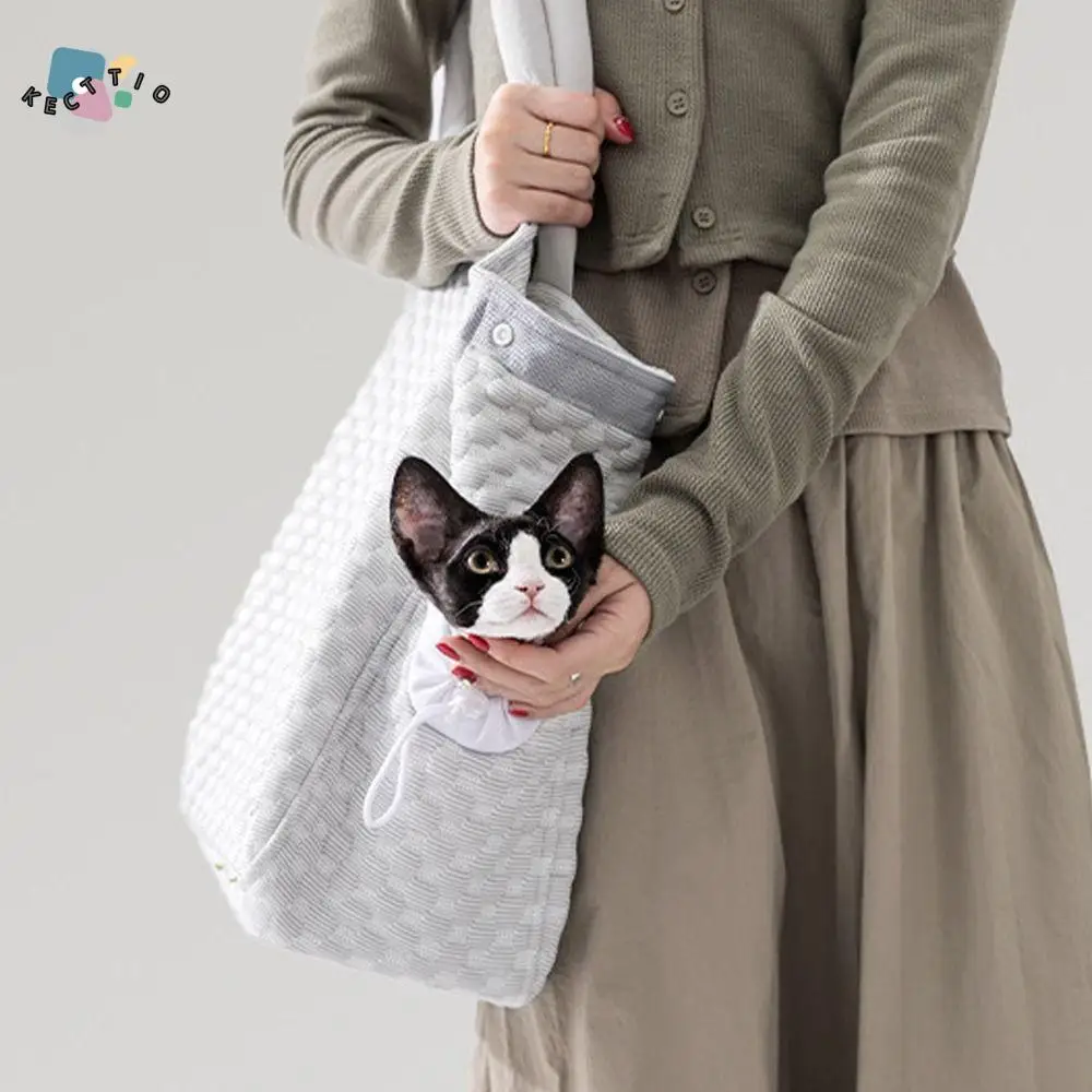 Summer Coolness Puppy Shoulder Handbag Breathable Anti-Escape Cat Carrying Bag Comfortable Cute Pet Carrier Purse Walking
Summer Coolness Puppy Shoulder Handbag Breathable Anti-Escape Cat Carrying Bag Comfortable Cute Pet Carrier Purse Walking