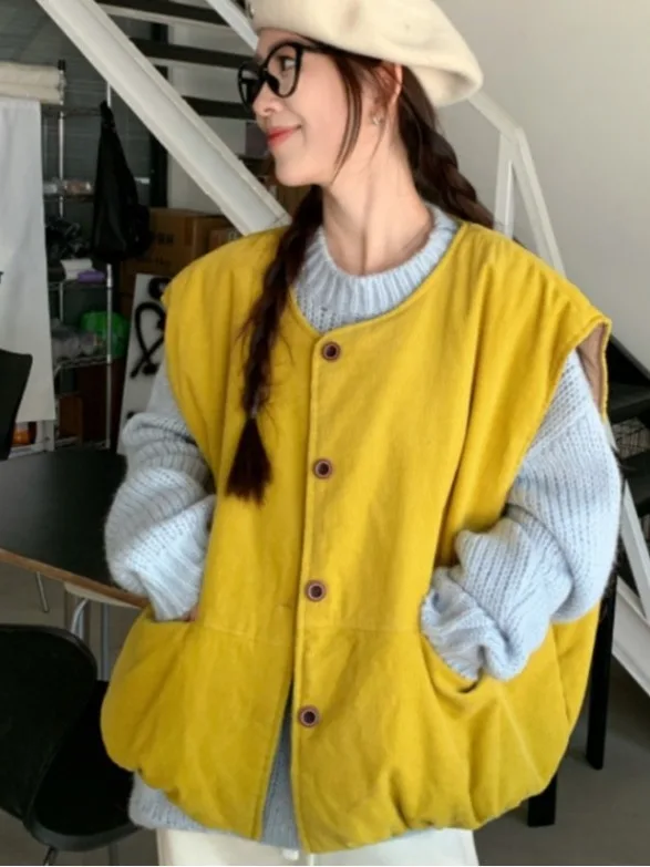 Authentic Fall New Sle Faionable Design Loose Slimming Mustard Yellow Corduroy Vest True Quali Single Button Closure
Authentic Fall New Sle Faionable Design Loose Slimming Mustard Yellow Corduroy Vest True Quali Single Button Closure