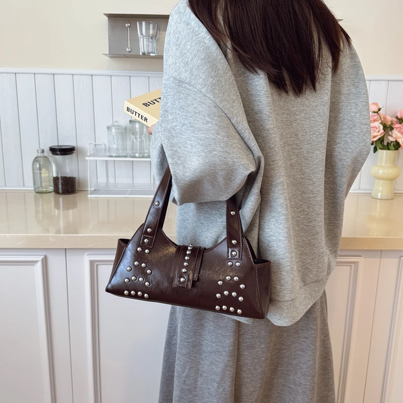 Модная женская большая сумка - роскошная брендовая кожаная сумка через плечо для женщин со съемным ремешком
Модная женская большая сумка - роскошная брендовая кожаная сумка через плечо для женщин со съемным ремешком