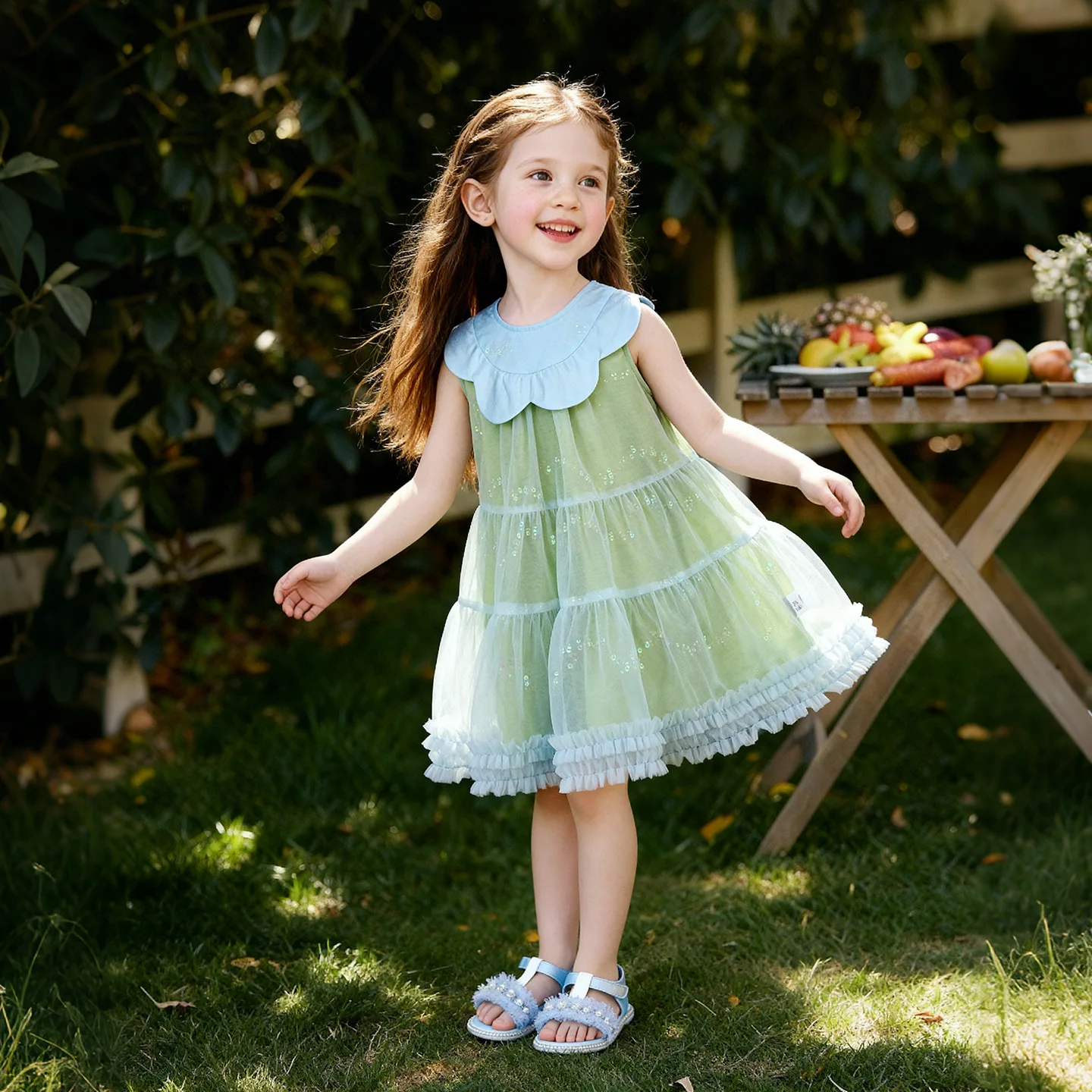 Children's clothing summer new girls' dress flower collar sequined mesh ruffle edge sweet princess
Children's clothing summer new girls' dress flower collar sequined mesh ruffle edge sweet princess