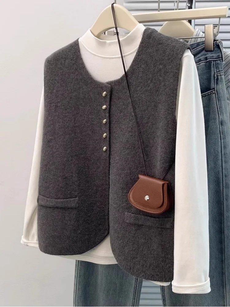 Жилет из 100% чистой шерсти для женщин, с круглым вырезом, с подплечниками, для многослойного ношения, свитер-жилет, куртка для поездок на работу, прочный и стильный.
Жилет из 100% чистой шерсти для женщин, с круглым вырезом, с подплечниками, для многослойного ношения, свитер-жилет, куртка для поездок на работу, прочный и стильный.