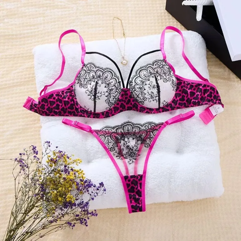 Lingerie Sexy Hot Womens Lace Underwear Transparent Bra Panty Set Three-point Underwear Pure Desire Leopard Print Lingerie Sets
Lingerie Sexy Hot Womens Lace Underwear Transparent Bra Panty Set Three-point Underwear Pure Desire Leopard Print Lingerie Sets