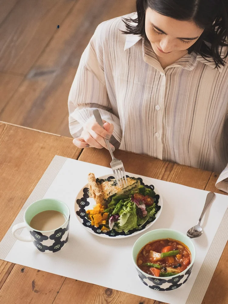 Large Capacity Ceramic Soup Bowl Japanese Style Salad Bowl Heat Resistant And Clean Design for Home Use Dishware
Large Capacity Ceramic Soup Bowl Japanese Style Salad Bowl Heat Resistant And Clean Design for Home Use Dishware