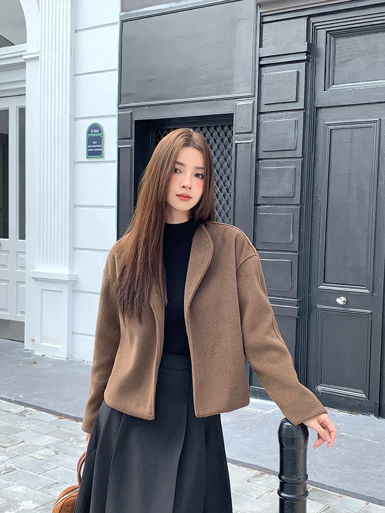 Hebe Sle ort шерстяное пальто 2022, осень-зима, новая женская юбка Faion f, комплект из двух предметов, французская длина Sle ort
Hebe Sle ort шерстяное пальто 2022, осень-зима, новая женская юбка Faion f, комплект из двух предметов, французская длина Sle ort