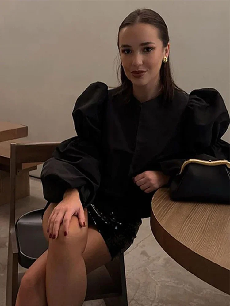 New Spring Puff Sleeve Shirt For Women Elegant Solid Round Collar Long Sleeve Blouse Female 2025 Fashion Street Lady Chic Tops
New Spring Puff Sleeve Shirt For Women Elegant Solid Round Collar Long Sleeve Blouse Female 2025 Fashion Street Lady Chic Tops