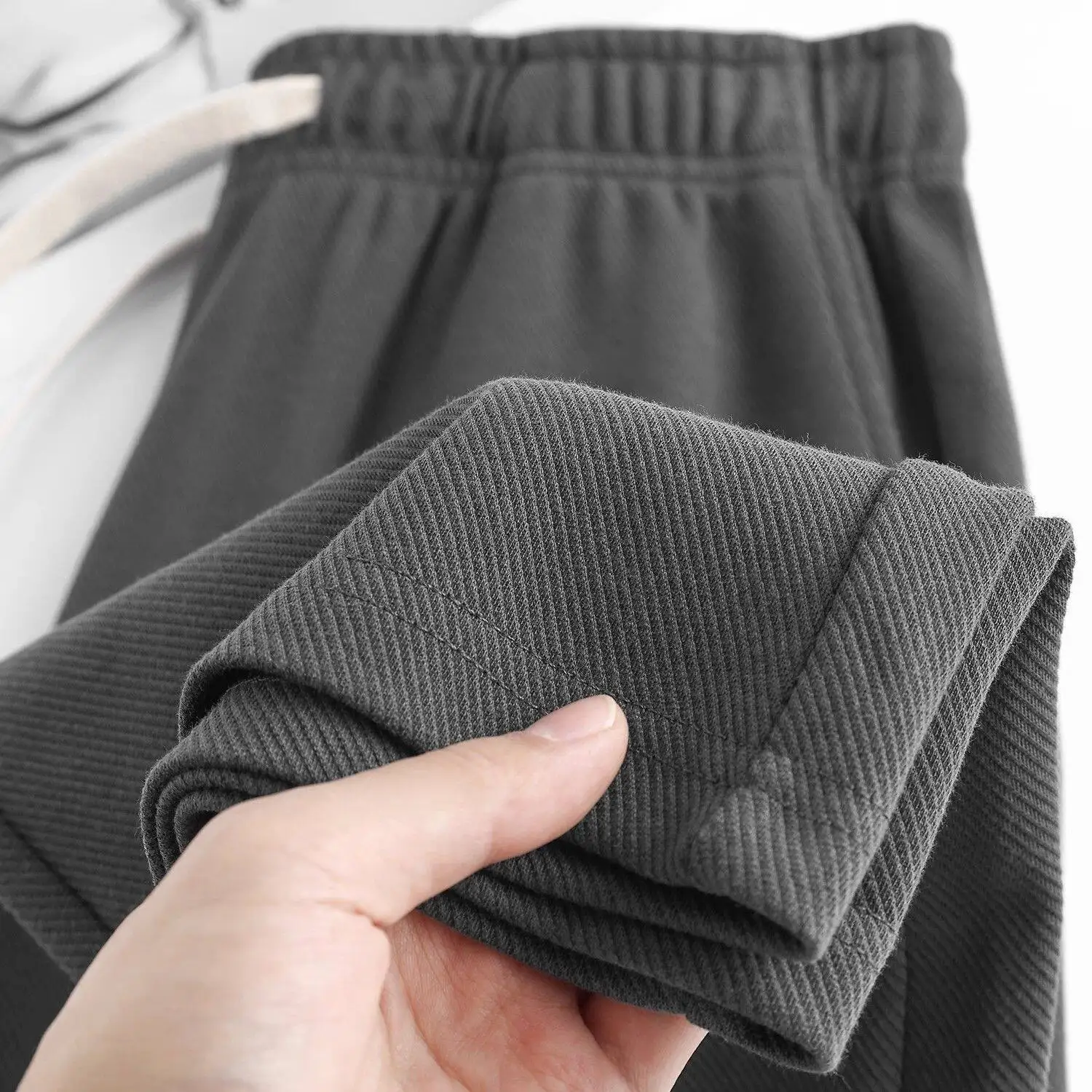 Men's Casual Straight Leg Cotton Sweatpants Retro Dirt Resistant Wear Resistant Work Trousers Comfortable Loose Fit Spor
Men's Casual Straight Leg Cotton Sweatpants Retro Dirt Resistant Wear Resistant Work Trousers Comfortable Loose Fit Spor