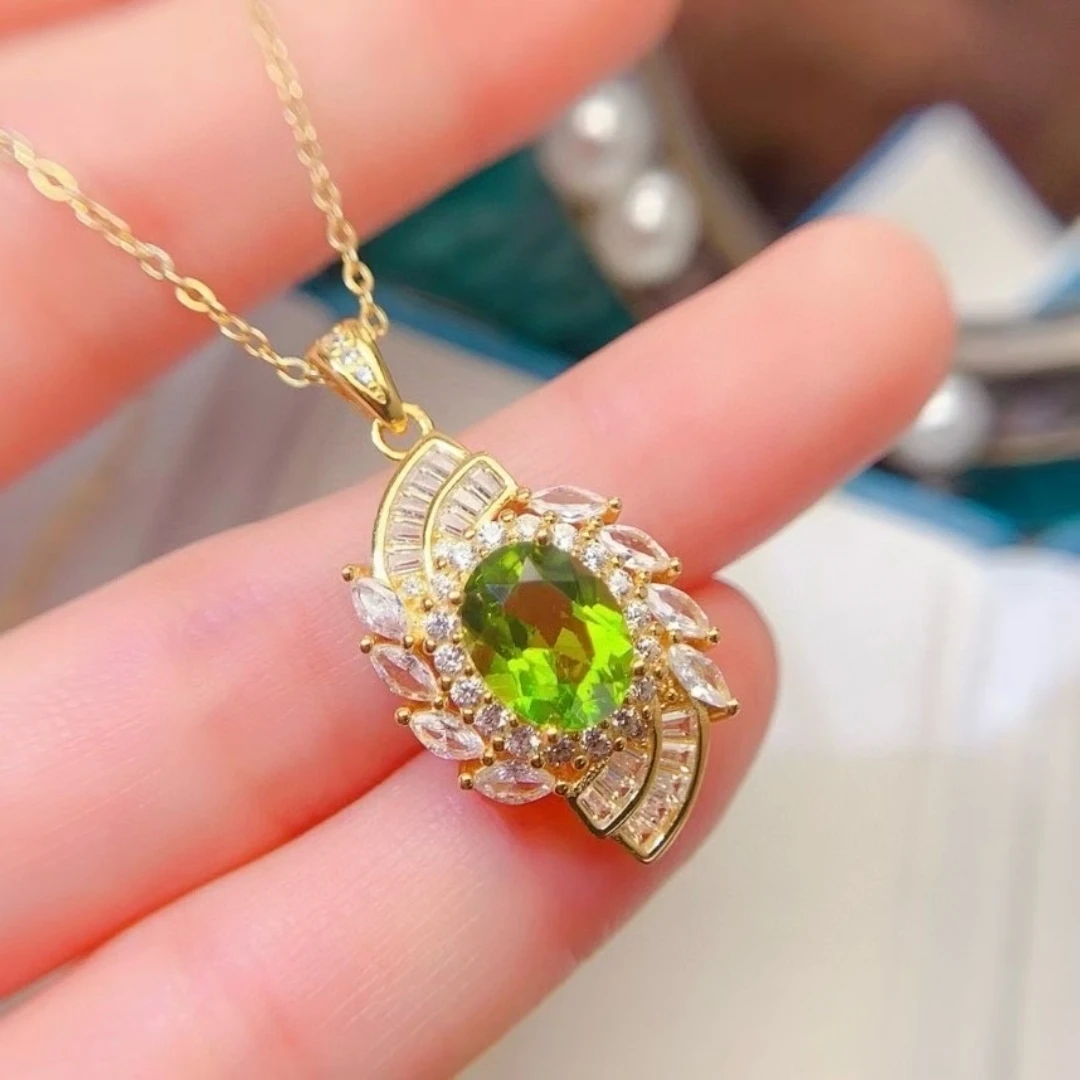 KJJEAXCMY High End Women's Pendant Natural Peridot S925 Silver with Electroplating Boasting High Clarity Full Brilliance
KJJEAXCMY High End Women's Pendant Natural Peridot S925 Silver with Electroplating Boasting High Clarity Full Brilliance