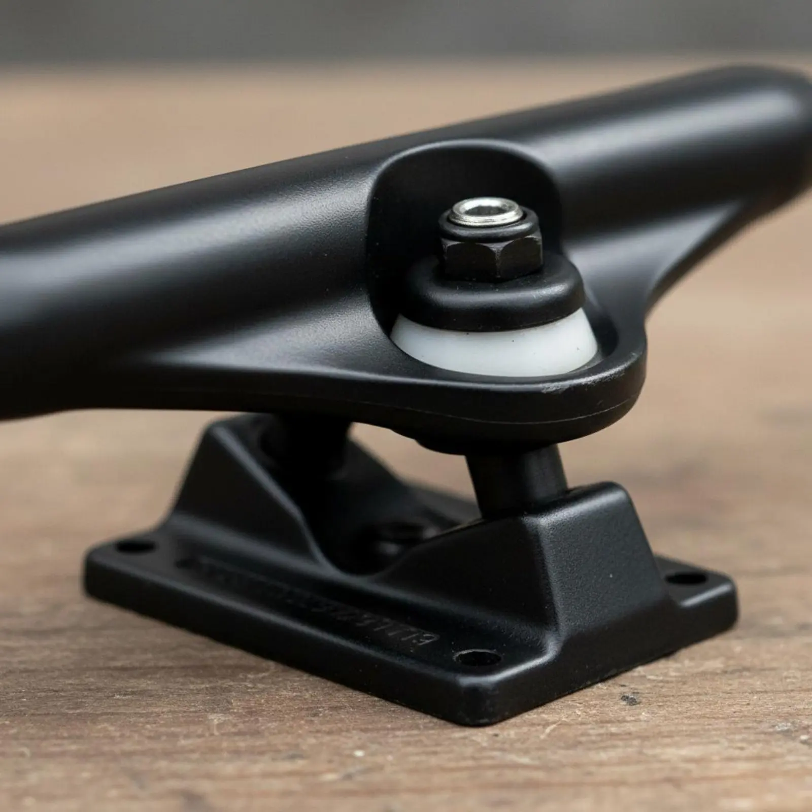 Wave 7 Wave Adapter Axles Rotating Steering Bracket Land Surfboard Axles for Skateboarders
Wave 7 Wave Adapter Axles Rotating Steering Bracket Land Surfboard Axles for Skateboarders