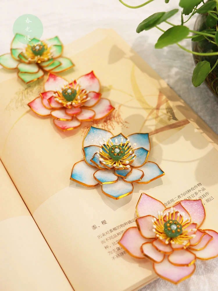 Эмалированная вращающаяся наклейка на холодильник Cloisonné, материал «сделай сам», маленький орнамент, наклейка с лотосом, нематериальное культурное наследие, три дня
Эмалированная вращающаяся наклейка на холодильник Cloisonné, материал «сделай сам», маленький орнамент, наклейка с лотосом, нематериальное культурное наследие, три дня