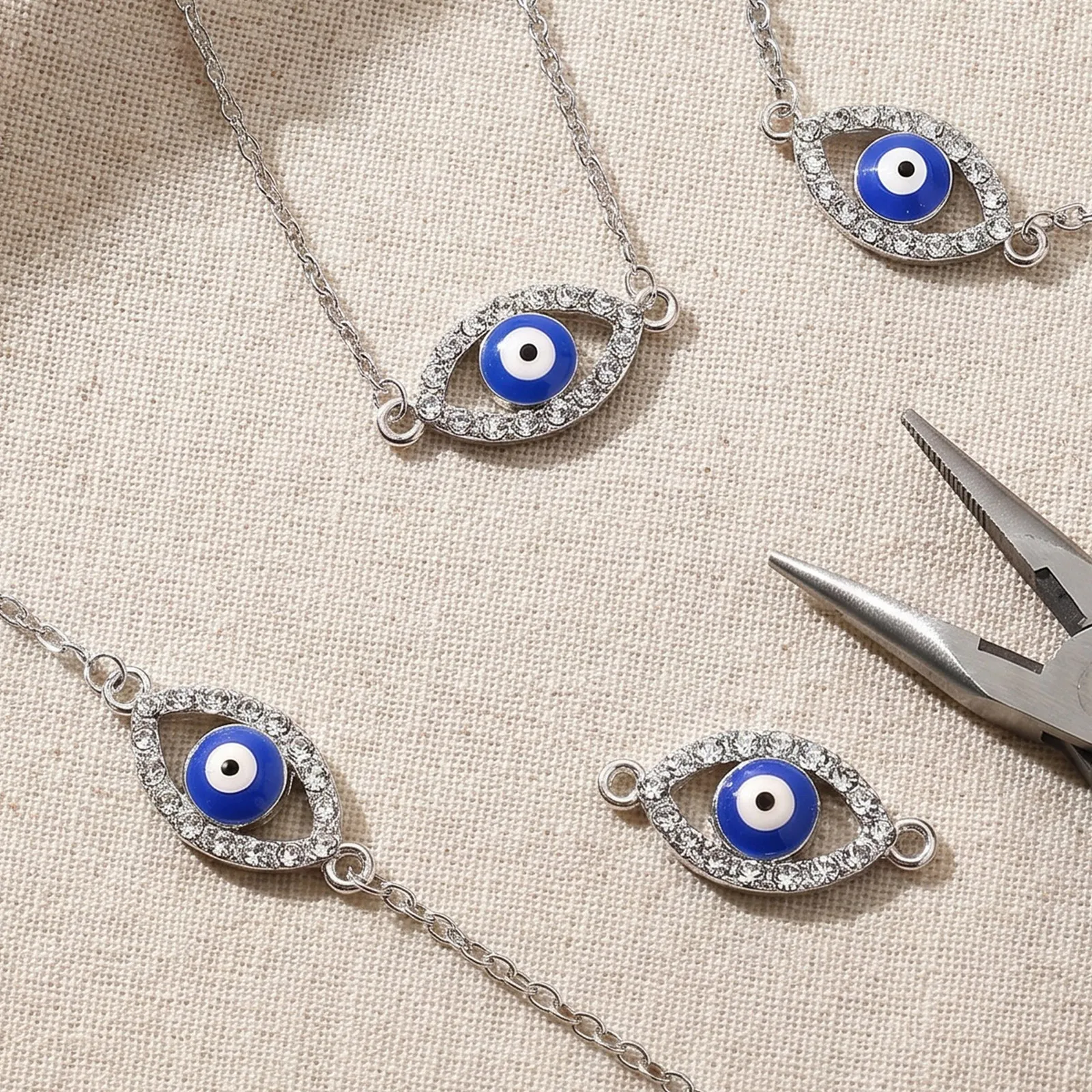 25Pcs Evil Eye Double Hole Connector Charms Rhinestone Jewelry DIY Pendant Linker for Necklace Bracelet Keychain Clavicle Chain
25Pcs Evil Eye Double Hole Connector Charms Rhinestone Jewelry DIY Pendant Linker for Necklace Bracelet Keychain Clavicle Chain