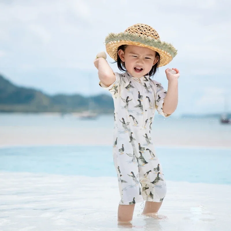 2025 Children's Summer Sunscreen Printed Breathable Vacation Style Beach One-piece Swimsuit
2025 Children's Summer Sunscreen Printed Breathable Vacation Style Beach One-piece Swimsuit