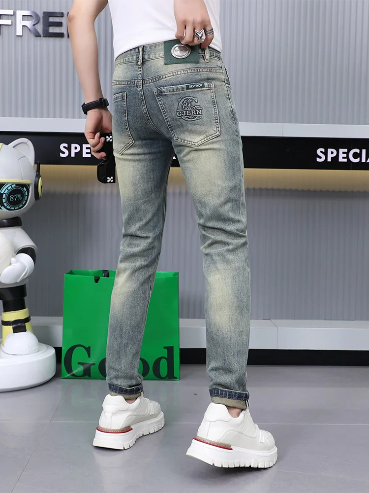 High-End European Spring Summer Slim Fit Vintage Men's Jeans mid Waist Long Pants Cotton Stretch Denim Youthful Trendy Sle
High-End European Spring Summer Slim Fit Vintage Men's Jeans mid Waist Long Pants Cotton Stretch Denim Youthful Trendy Sle