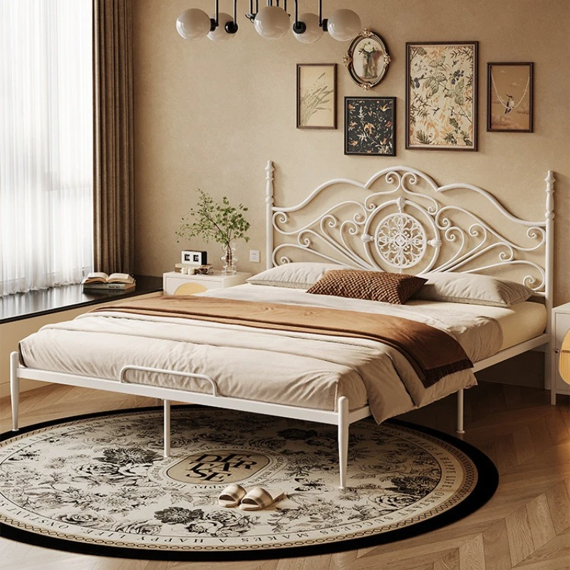 French vintage bed frame cream-style home bedroom simple single bed iron minimalist Łóżka podstawy i ramy interior furniture
French vintage bed frame cream-style home bedroom simple single bed iron minimalist Łóżka podstawy i ramy interior furniture