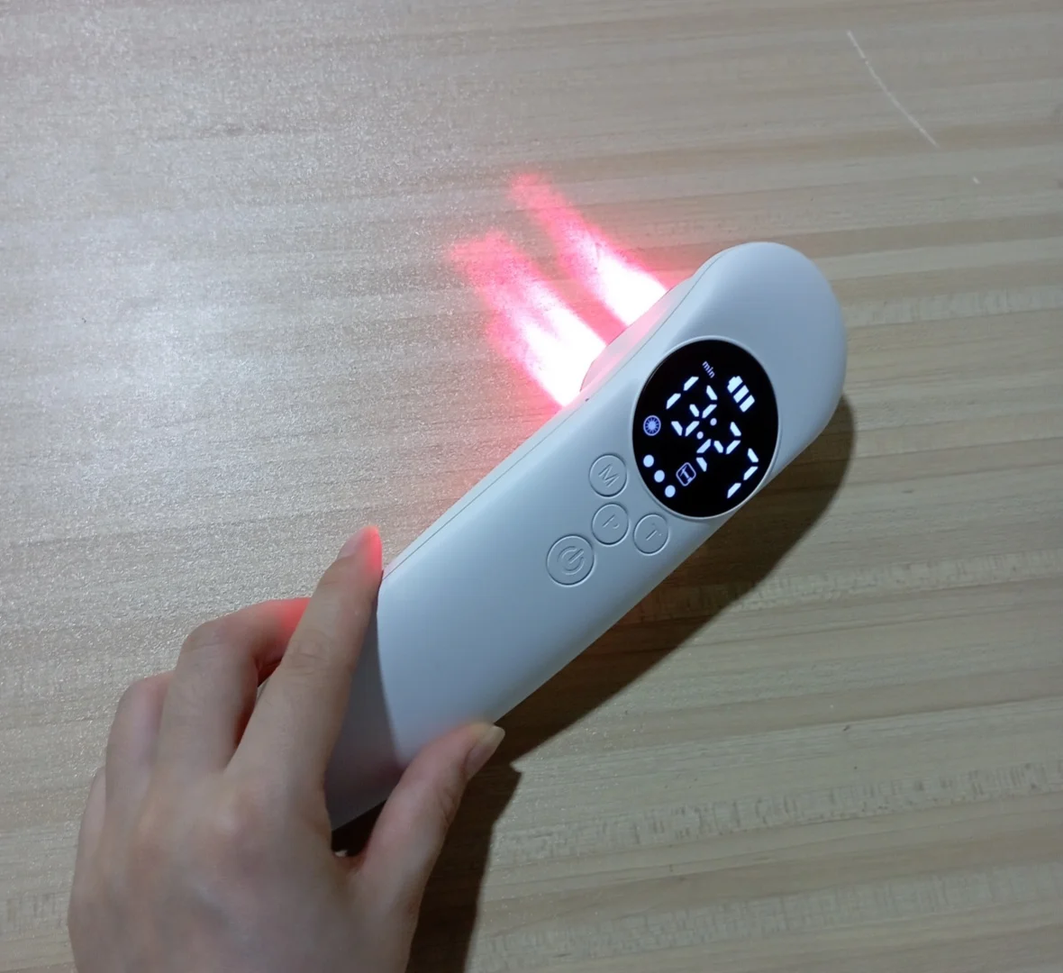 COZING Laser Red Light Therapy Handheld Lllt Machine Joint Pain Relief Management Cold Laser Therapy Physiotherapy Device
COZING Laser Red Light Therapy Handheld Lllt Machine Joint Pain Relief Management Cold Laser Therapy Physiotherapy Device