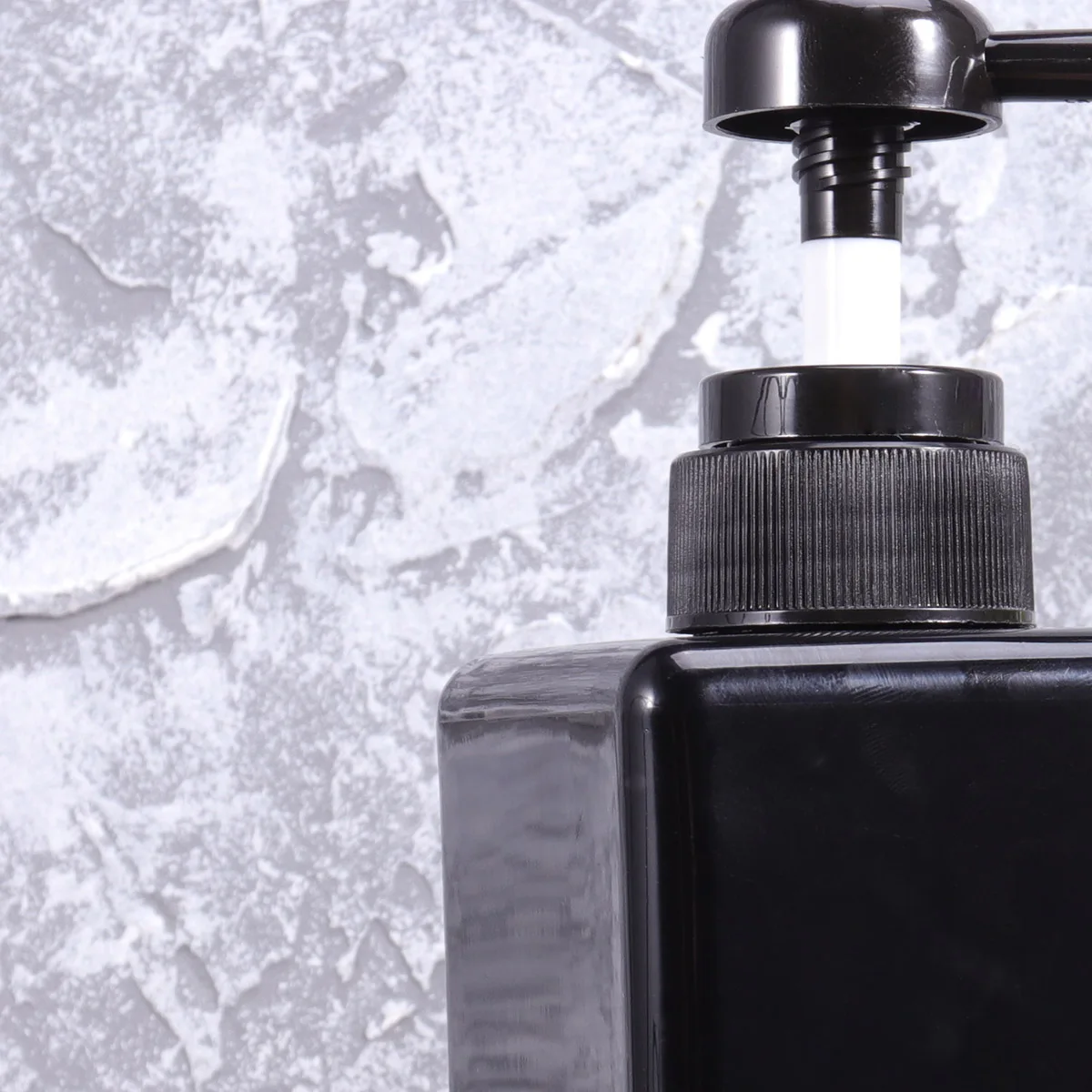 650Ml Refillable Travel Toiletry Bottles Set Empty Shampoo Container Lotion Bottle Portable Dispenser For Home Hotel Camping Use
650Ml Refillable Travel Toiletry Bottles Set Empty Shampoo Container Lotion Bottle Portable Dispenser For Home Hotel Camping Use