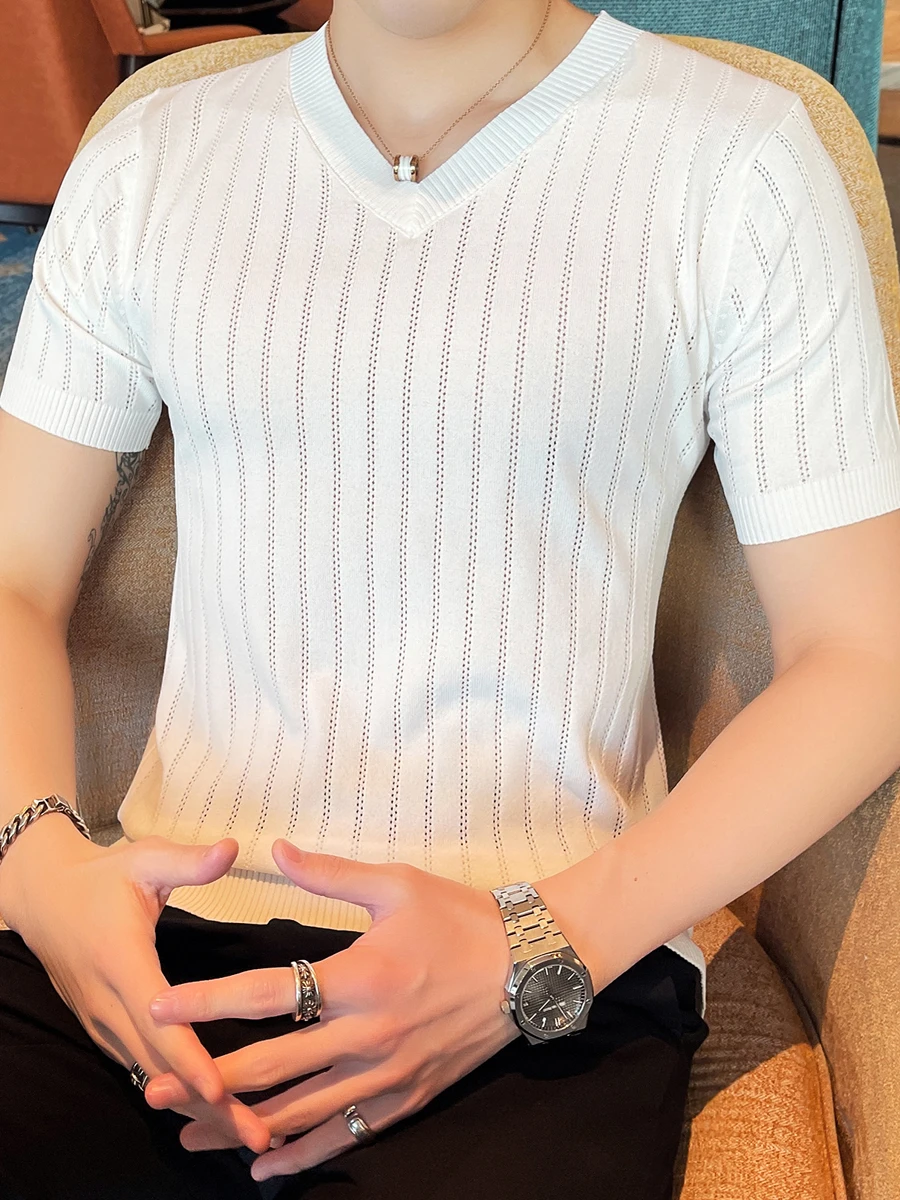 Slim Fit Knitted ort Sve T-irt Men's Thin V-Ne Hollow out Base irt Youth Trendy Body irt f Sve Top
Slim Fit Knitted ort Sve T-irt Men's Thin V-Ne Hollow out Base irt Youth Trendy Body irt f Sve Top