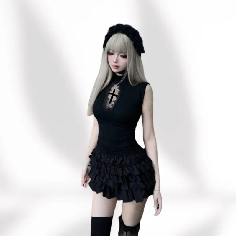 Dark Punk Cross Stitched Lace Sleeveless Top And Half Skirt Set Women's Halloween Costume Fashionable Female Outfit
Dark Punk Cross Stitched Lace Sleeveless Top And Half Skirt Set Women's Halloween Costume Fashionable Female Outfit