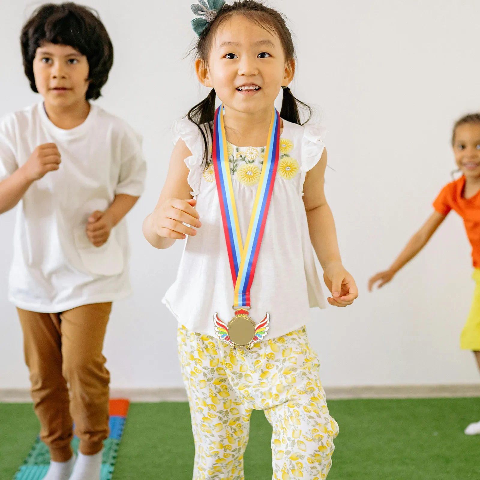 Sports Medals for Award Medals with Neck Ribbon Classroom Prize Student Achievement Recognition Football Basketball Victory
Sports Medals for Award Medals with Neck Ribbon Classroom Prize Student Achievement Recognition Football Basketball Victory