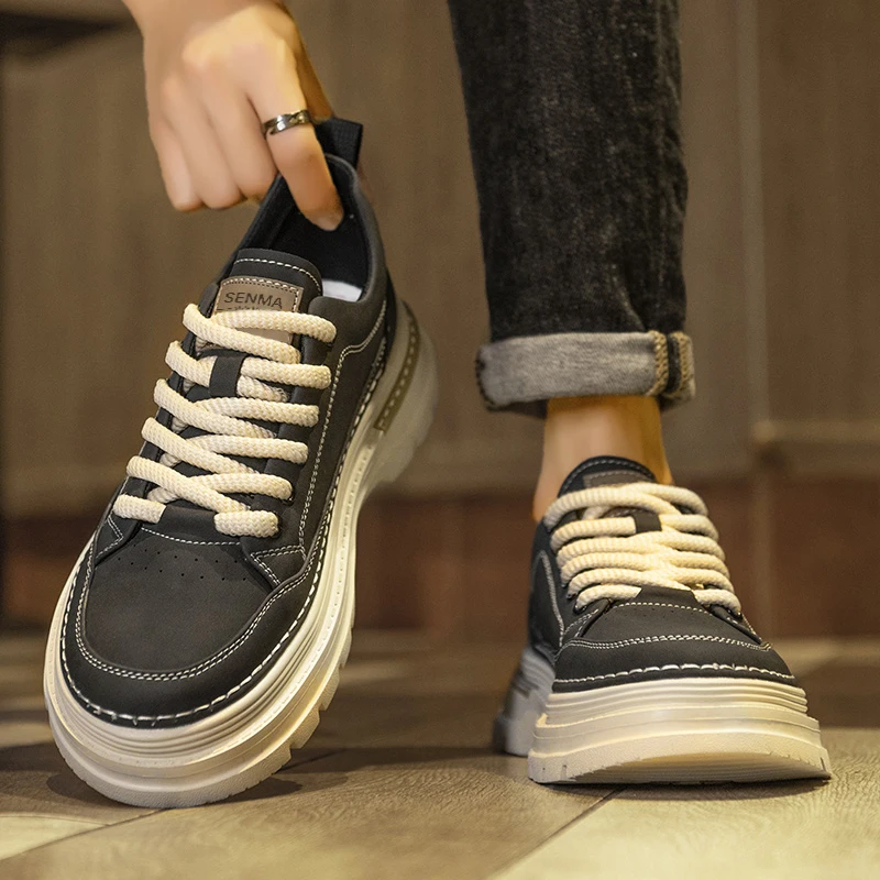 Semir мужские новые толстые Нескользящие повседневные трендовые универсальные увеличивающие рост туфли
Semir мужские новые толстые Нескользящие повседневные трендовые универсальные увеличивающие рост туфли