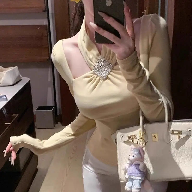 French T-Shirt Women Halter Neck Hot Diamond Long Sleeve 2024 Autumn New Niche Design Slim Fit Short Top
French T-Shirt Women Halter Neck Hot Diamond Long Sleeve 2024 Autumn New Niche Design Slim Fit Short Top