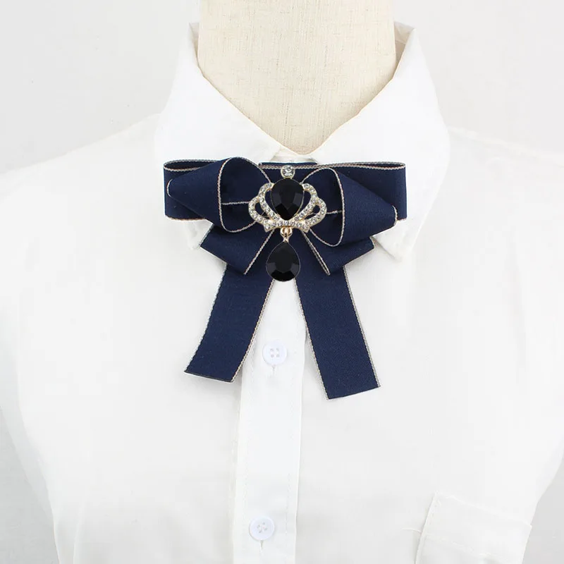 Галстук-бабочка ручной работы, Корона со стразами, студенческий стиль, британский корейский мужской и женский банк, летные центры, рубашка, аксессуары, воротник с цветком
Галстук-бабочка ручной работы, Корона со стразами, студенческий стиль, британский корейский мужской и женский банк, летные центры, рубашка, аксессуары, воротник с цветком