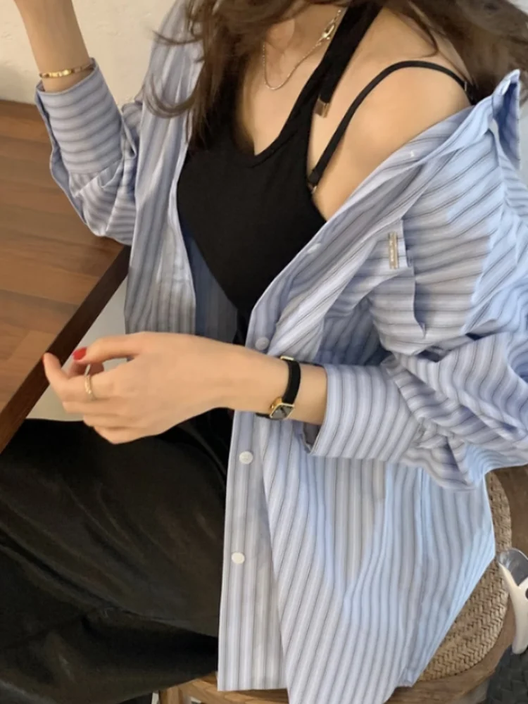 Casual Chic Women's Shirt Vertical Stripe Loose Fit Button Side Waist Cinch Short Front Long Back Cotton Polyester Long Sleeve
Casual Chic Women's Shirt Vertical Stripe Loose Fit Button Side Waist Cinch Short Front Long Back Cotton Polyester Long Sleeve