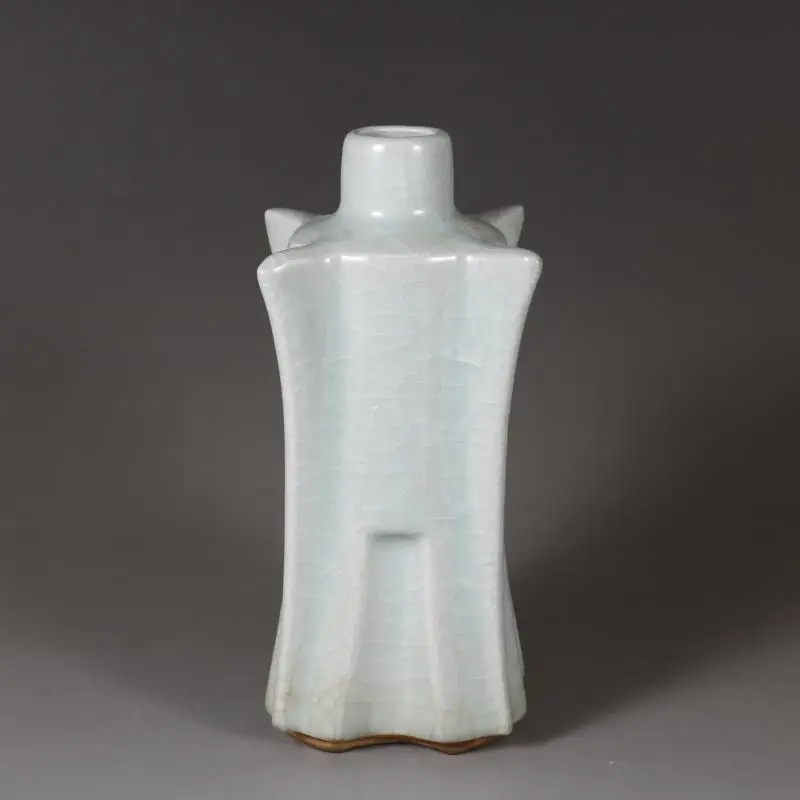 Chinese Longquan Kiln Celadon Glaze Porcelain Square Shape Vase 6.50 inch Nice Art Work
Chinese Longquan Kiln Celadon Glaze Porcelain Square Shape Vase 6.50 inch Nice Art Work
