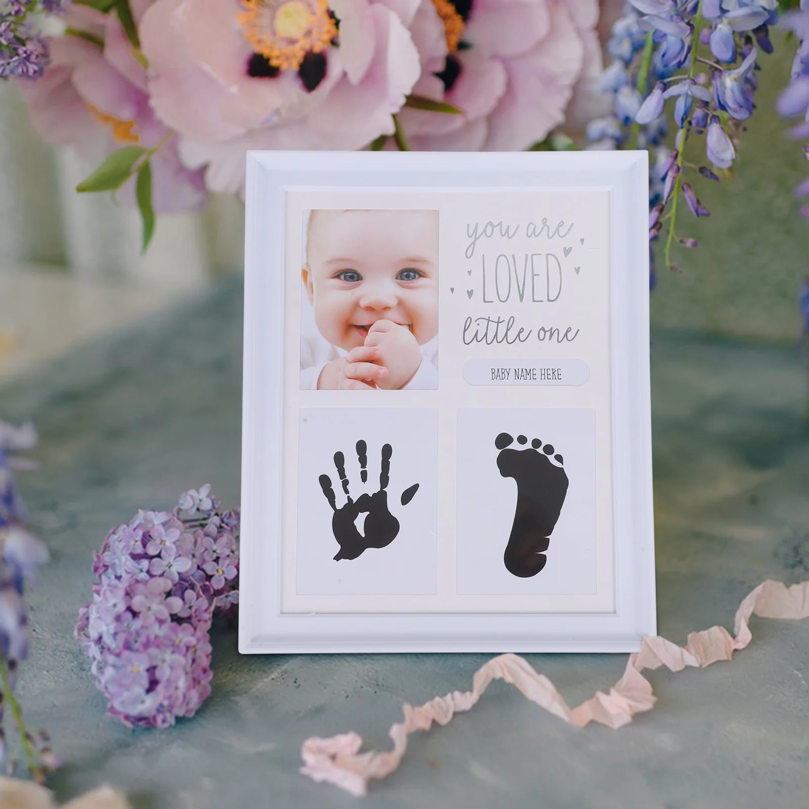 Newborn Hand and Footprint Frame ABS Glass Baby Growth Photo Frame Desktop Adornment Infant Milestone Picture Holder Baby 
Newborn Hand and Footprint Frame ABS Glass Baby Growth Photo Frame Desktop Adornment Infant Milestone Picture Holder Baby