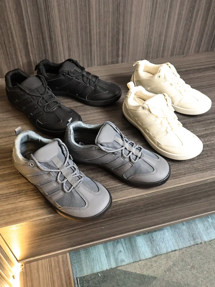 Comfortable Outdoor Men's Casual Shoes Breathable Mesh Upgraded Version Low Cut round Toe Anti-Slip Sports Sneakers for Summer
Comfortable Outdoor Men's Casual Shoes Breathable Mesh Upgraded Version Low Cut round Toe Anti-Slip Sports Sneakers for Summer