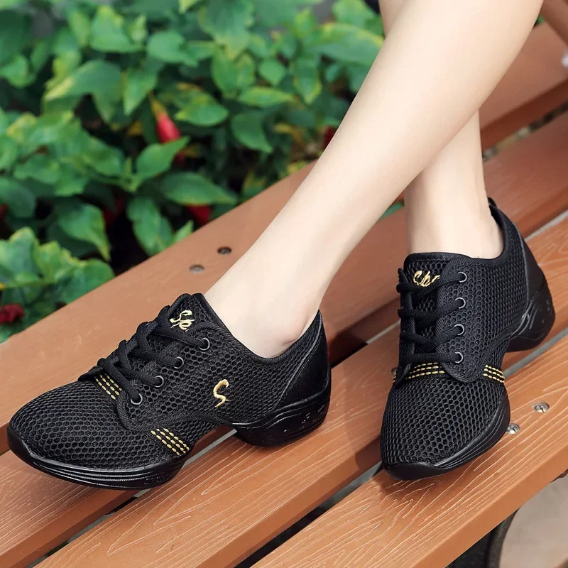 XIHAHA Women Net Sports Feature Soft Outsole Breath Girls Dance Shoes Sneakers for Woman Practice Shoe Modern Ballet Jazz Shoes
XIHAHA Women Net Sports Feature Soft Outsole Breath Girls Dance Shoes Sneakers for Woman Practice Shoe Modern Ballet Jazz Shoes