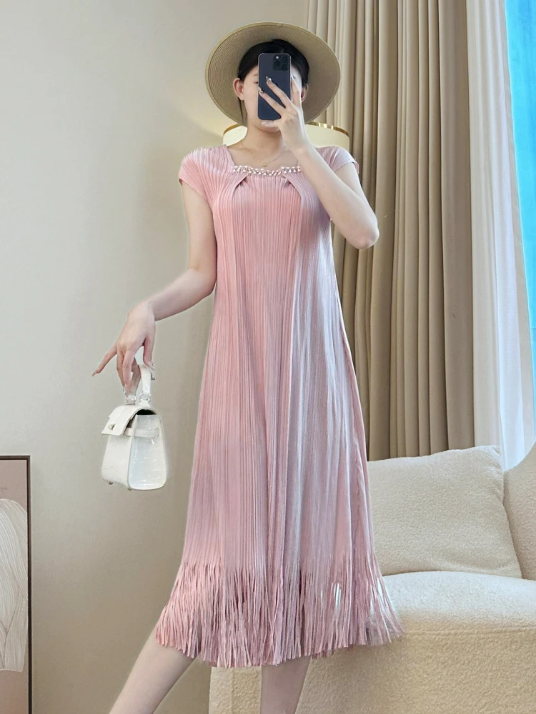 Miyake New 2025 High-end Fringed Long Dress Women's Summer Pleated Fat Mm Temperament Short-sleeved Pink Dress
Miyake New 2025 High-end Fringed Long Dress Women's Summer Pleated Fat Mm Temperament Short-sleeved Pink Dress
