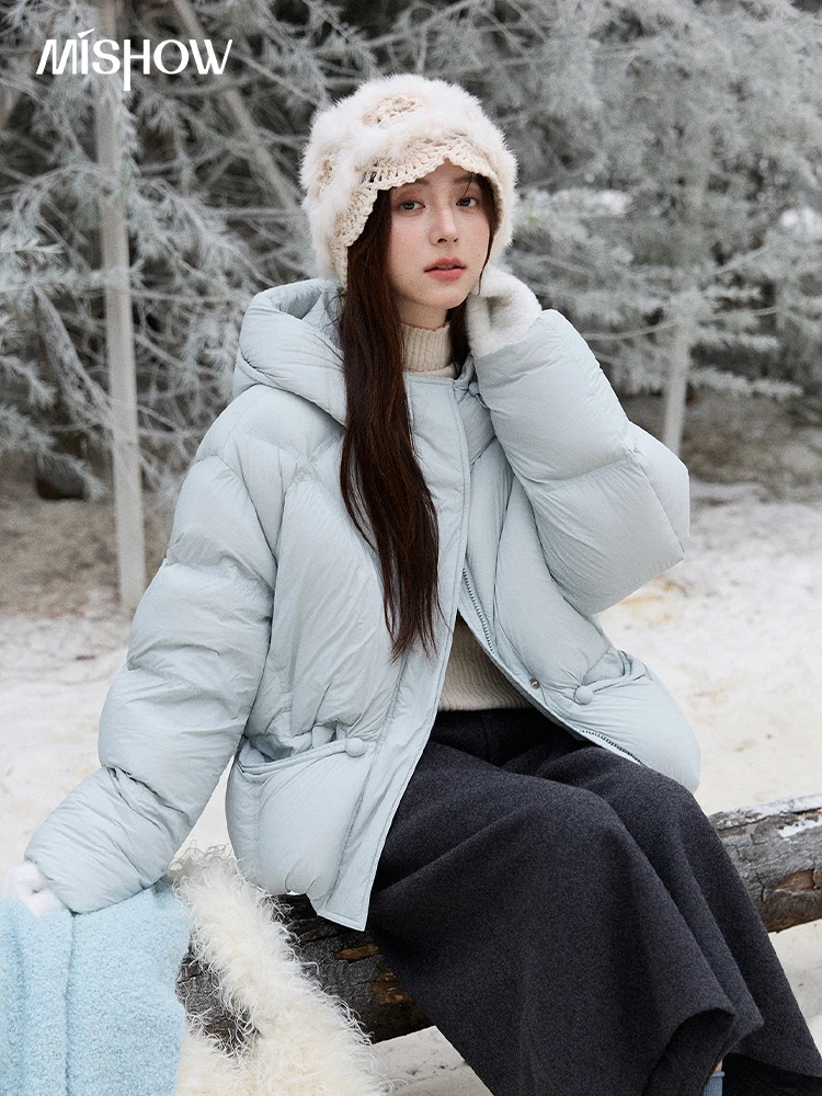MISHOW Blue Down Coat Women 2025 Winter Fashion Elegant 90% White Duck Down Short Lightweight Puffer Jacket Warm MXE51Y0081
MISHOW Blue Down Coat Women 2025 Winter Fashion Elegant 90% White Duck Down Short Lightweight Puffer Jacket Warm MXE51Y0081