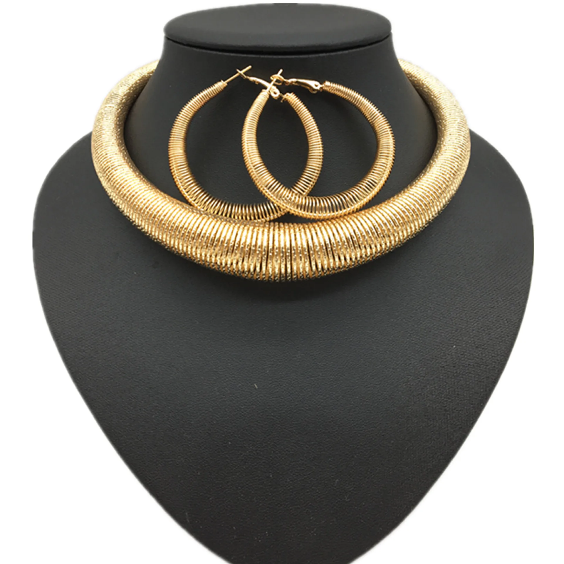 Jewelry European metal spring necklace earrings women's jewelry set collar necklace
Jewelry European metal spring necklace earrings women's jewelry set collar necklace