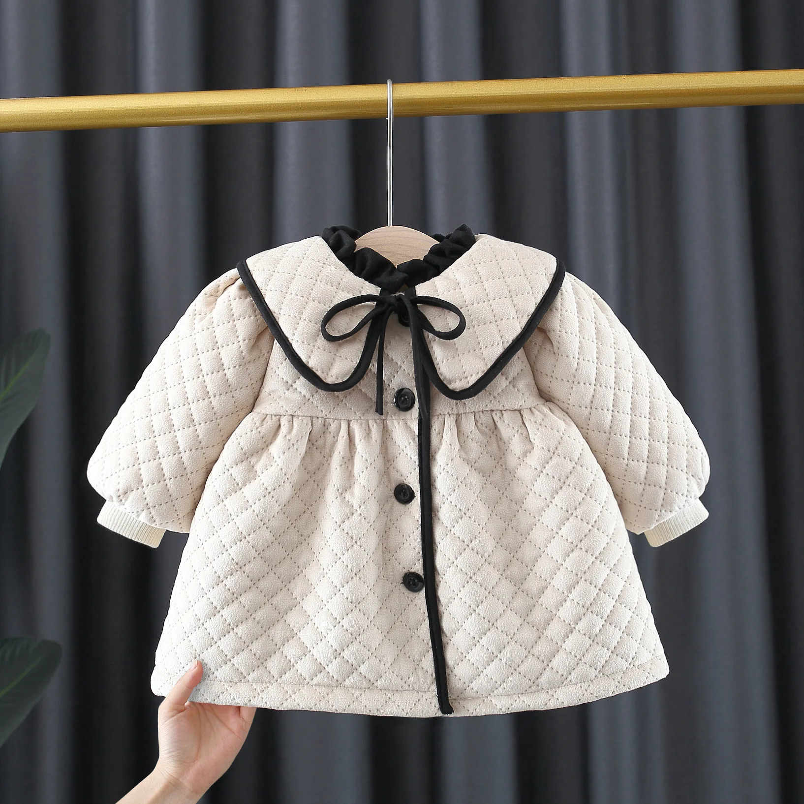 Child Warm Coat Toddler Outwear Big Collar Fashion Fleece Thick Infant Toddler Girl Clothes 1-3Y Baby Girls Coat Winter Jacket
Child Warm Coat Toddler Outwear Big Collar Fashion Fleece Thick Infant Toddler Girl Clothes 1-3Y Baby Girls Coat Winter Jacket