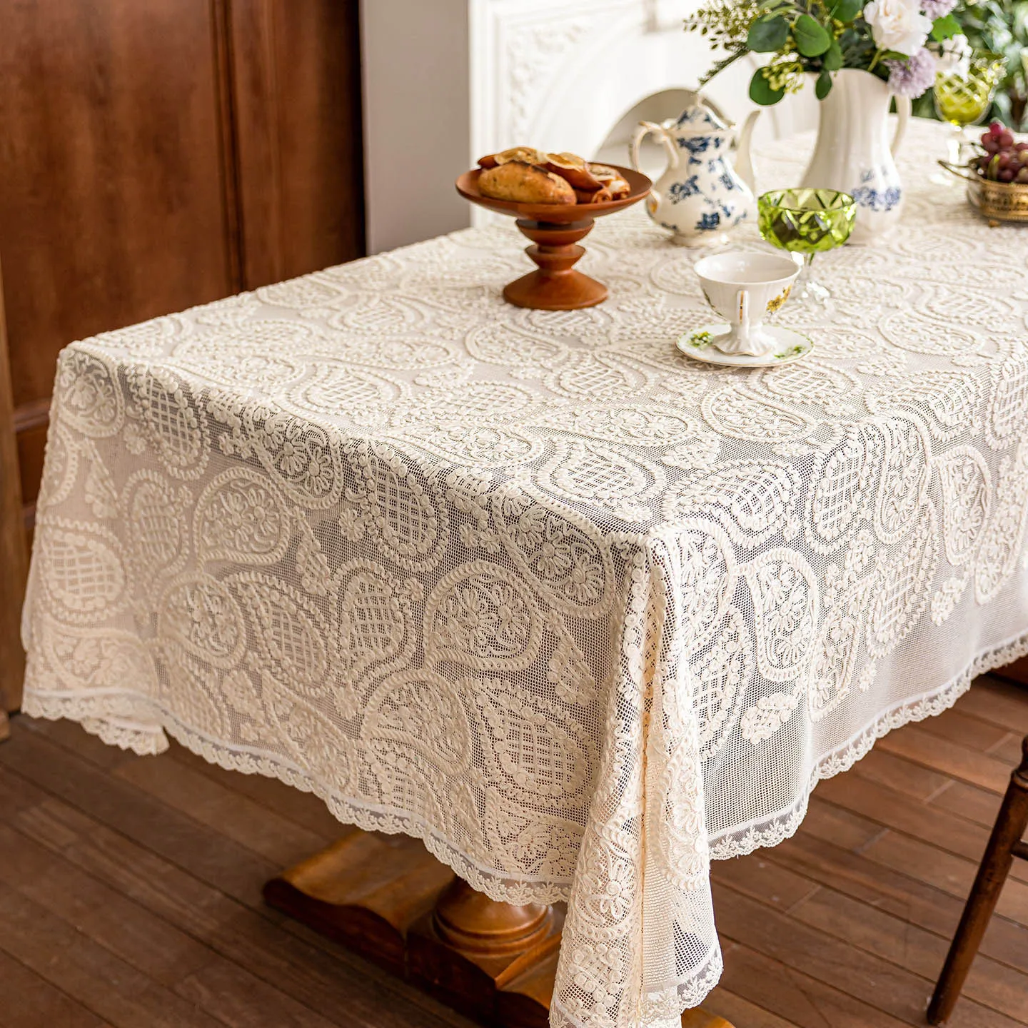 French Pastoral Style Tablecloth Embroidery Cotton Minimalist Tablecloth Garden Table Decorative Cloth Picnic Cloth For Outing
French Pastoral Style Tablecloth Embroidery Cotton Minimalist Tablecloth Garden Table Decorative Cloth Picnic Cloth For Outing