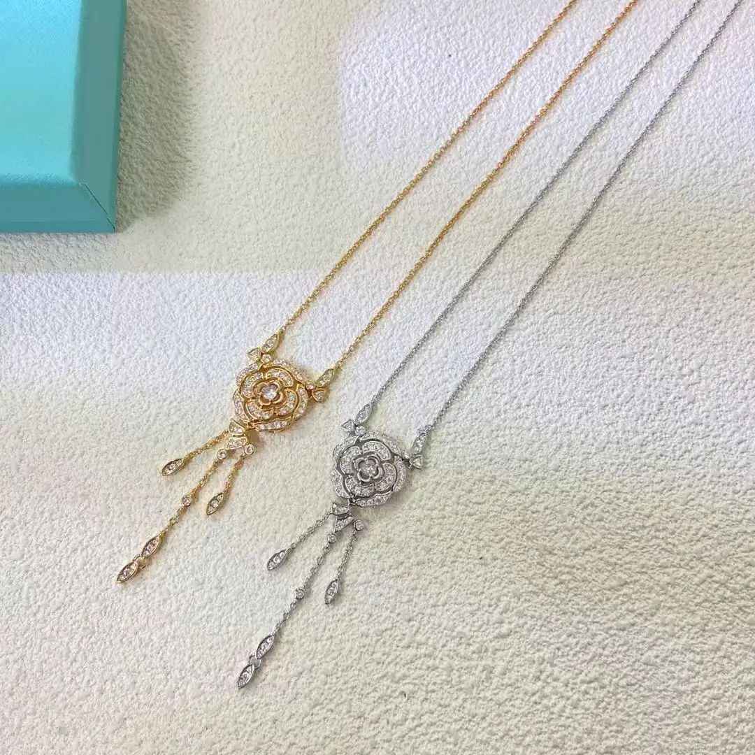 Camellia Flower Fringe Necklace Little Xiangfeng! True luxury, T-family craftsmanship, German imitation diamond, 925 silver
Camellia Flower Fringe Necklace Little Xiangfeng! True luxury, T-family craftsmanship, German imitation diamond, 925 silver