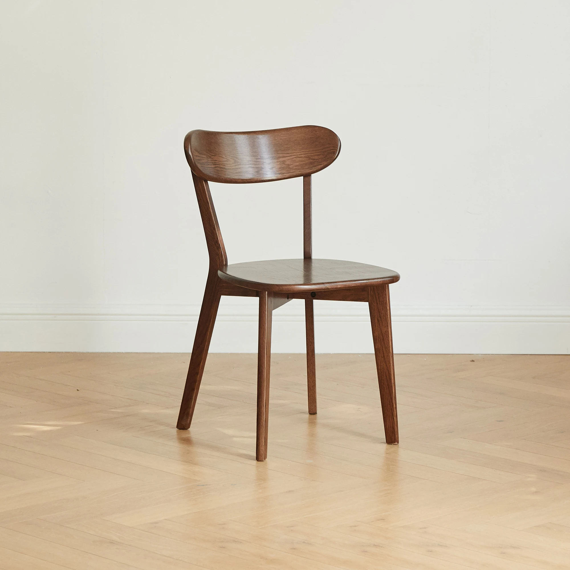 Dining Chair Wooden FAS Grade Oak Natural Wood 100% Dirt-free Wood Chair Solid Chair Table Chair Wooden Living Room Chair
Dining Chair Wooden FAS Grade Oak Natural Wood 100% Dirt-free Wood Chair Solid Chair Table Chair Wooden Living Room Chair